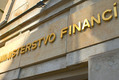 Ministerstvo financí apeluje na klienty rušeného II. pilíře