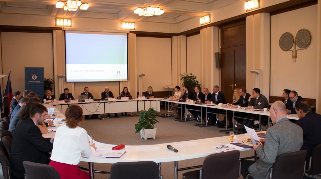 Odborníci z EBRD hovořili se zástupci finančního sektoru o podpoře investic českých firem