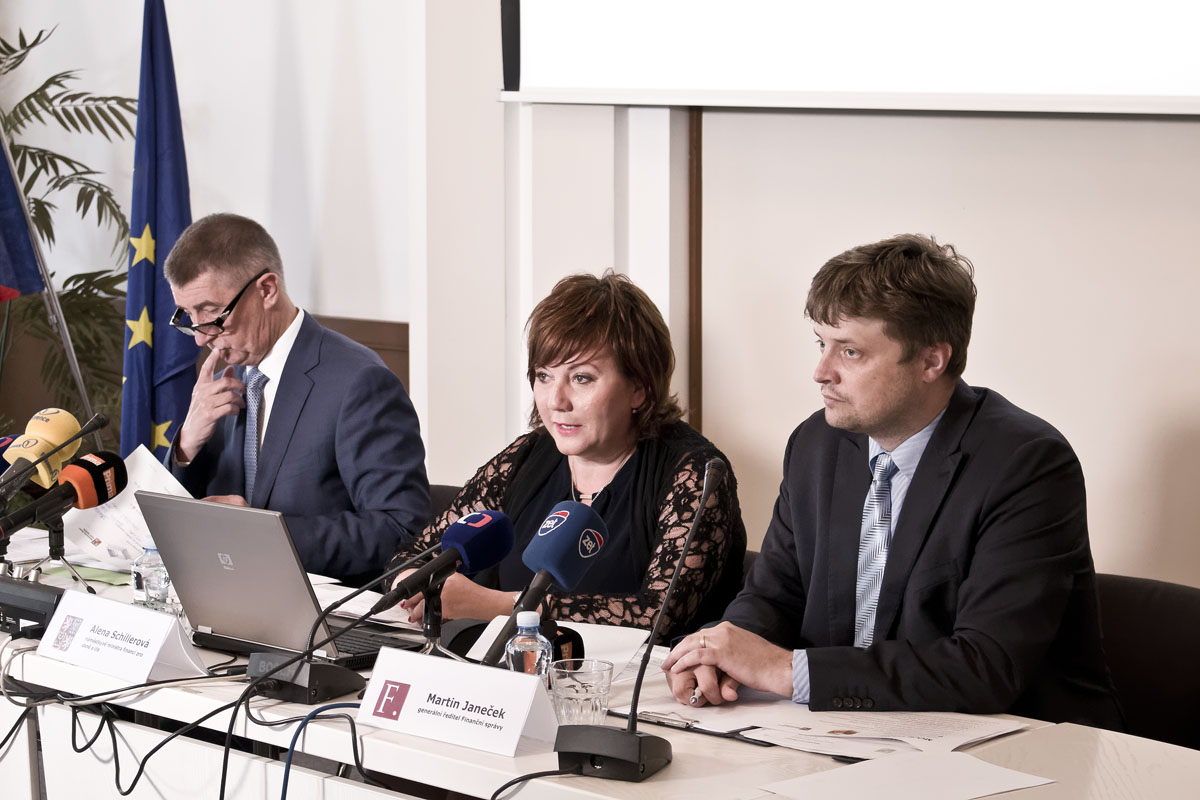 Tisková konference k projektu MOJE daně, 14.6.2016