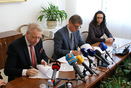 První místopředseda vlády a ministr financí Andrej Babiš a ministr vnitra Milan Chovanec, 11.4.2014